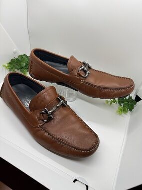 Salvatore Ferragamo Parigi Driving Loafer-Size 8D